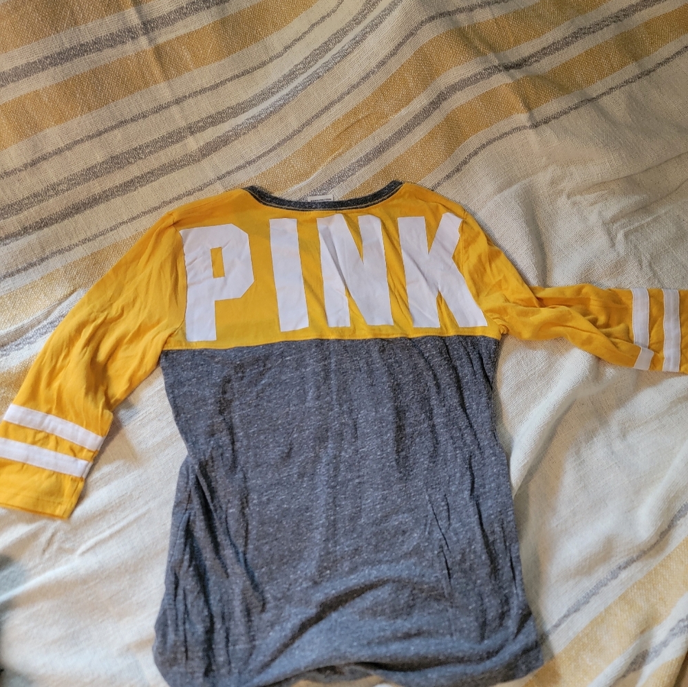 PINK long sleeve yellow/gray t shirt small